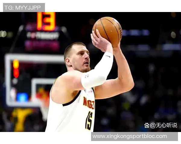约基奇成NBA历史首位三项数据均列赛季前3的球员掘金揭幕战引关注