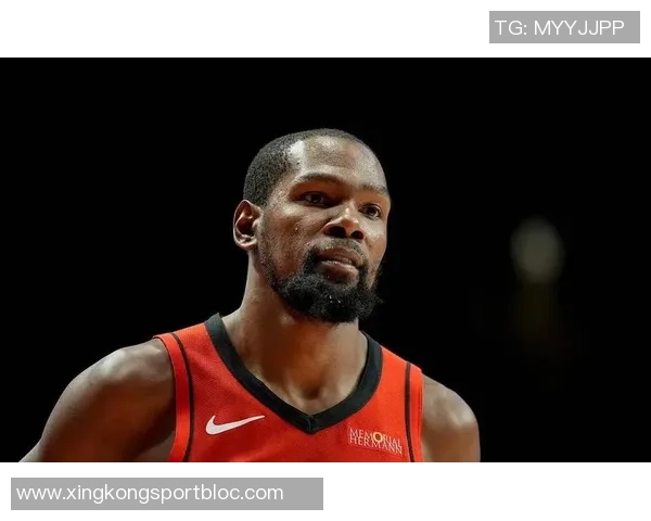 杜兰特新赛季表现抢眼场均30分6板助球队争胜