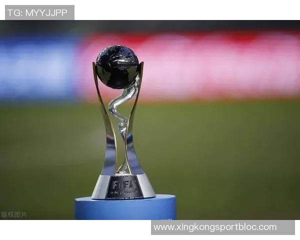 意大利发布海报支持以色列小曼奇尼雷特吉埃斯波西托共同出镜