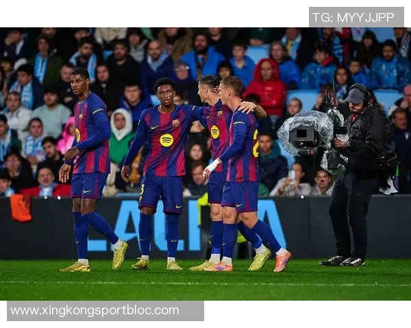 莱万连续两场西甲替补赛后不满率先离开诺坎普引发关注