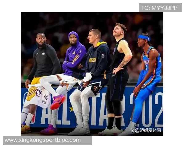 FIBA转发山寨球星合照引发热议大声喊出詹姆斯东契奇库里的名字