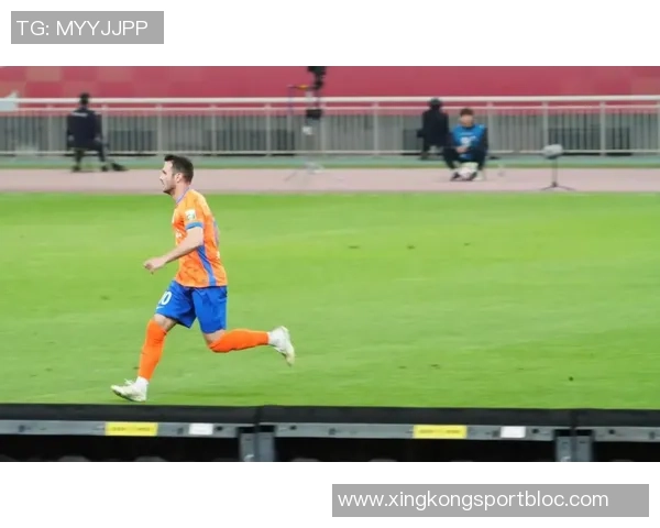 瓦科点射成功追平法比奥赛季罚点第三次破门展现出色状态