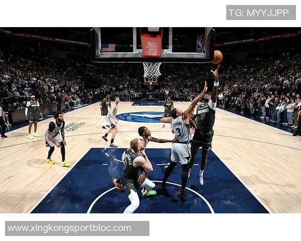 纳兹里德表现出色12投8中砍下25分10篮板三分球命中率高达71